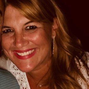 Meet your Posher, Lawson